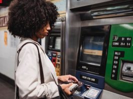 Storage AI-ready: gli istituti finanziari in ritardo nonostante la crescita dei dati istituti finanziari storage AI-ready - pexels