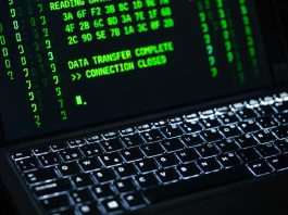 Il 41% delle istituzioni finanziarie ha subito attacchi cyber distruttivi hacker malware cybercrime istituzioni finanziarie pexels