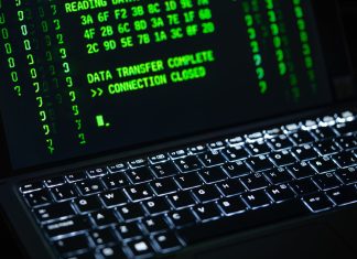 Il 41% delle istituzioni finanziarie ha subito attacchi cyber distruttivi hacker malware cybercrime istituzioni finanziarie pexels