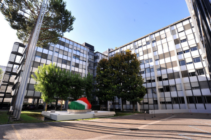 Italian Trade Agency inviato da netapp Italian Trade Agency inviato da netapp