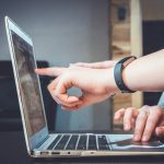 52.4 miliardi di cookie rubati: i dati del browser sono il nuovo bersaglio preferito degli hacker cookie pc internet - unsplash