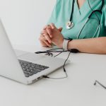 Il gap digitale della sanità italiana: cosa chiedono davvero gli utenti alla telemedicina telemedicina pexels