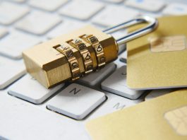 IA sul lavoro, il paradosso della privacy: quasi la metà degli italiani condivide dati sensibili dati sensibili privaxy sicurezza cybersecurity unsplash