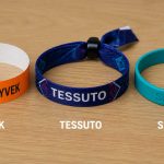 Tyvek, tessuto o silicone: quale materiale scegliere per i braccialetti del tuo evento? braccialetti