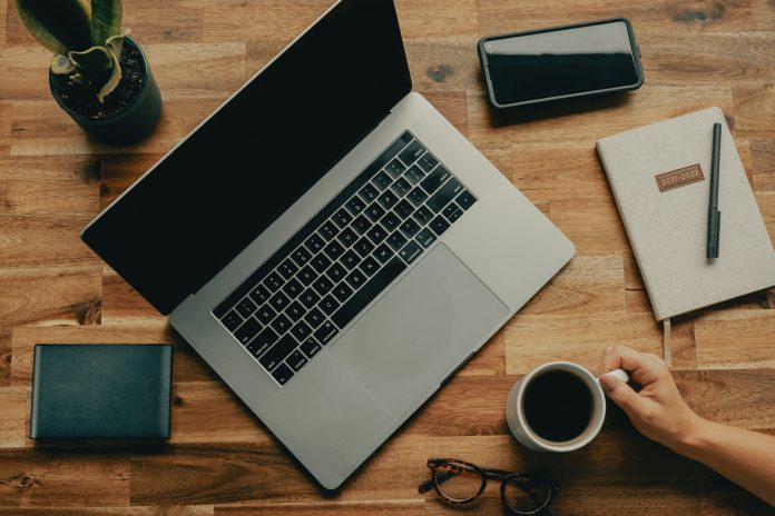 lavoro ibrido smart working unsplash lavoro ibrido smart working unsplash