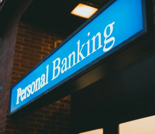 Settore bancario al centro dell’ecosistema delle infrastrutture strategiche critiche settore bancario banche unspalsh