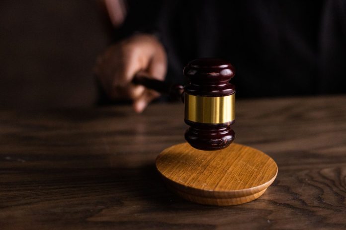 sentenza giudici avvocati pexels sentenza giudici avvocati pexels