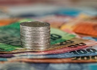 Conti correnti: 1,8 milioni gli italiani truffati Conti correnti: soldi pexels