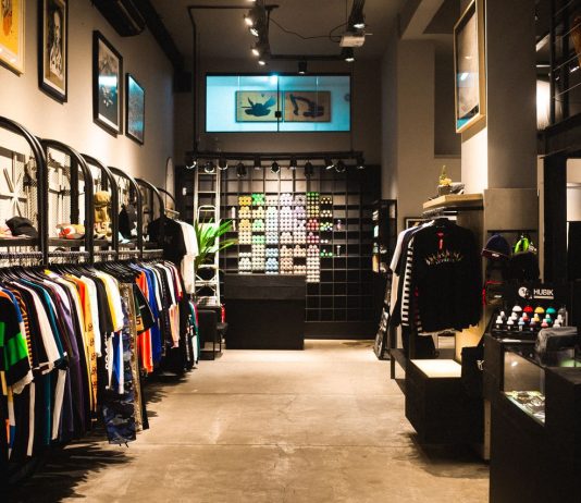 connected store pexels