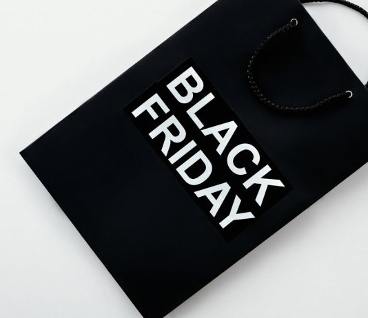 Black Friday 2026: l’AI diventa protagonista dello shopping Black Friday 2026 pexels